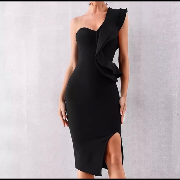 One shoulder ruffle bodycon bandage dress - Picture 2 of 4